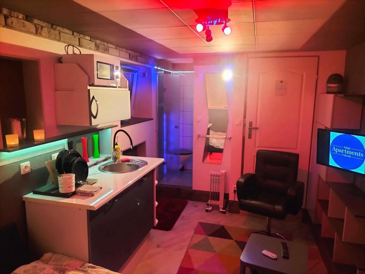24H Gdynia Mini Apartamenty Na Kod Dostepu & Free Parking & No Keys Exterior foto
