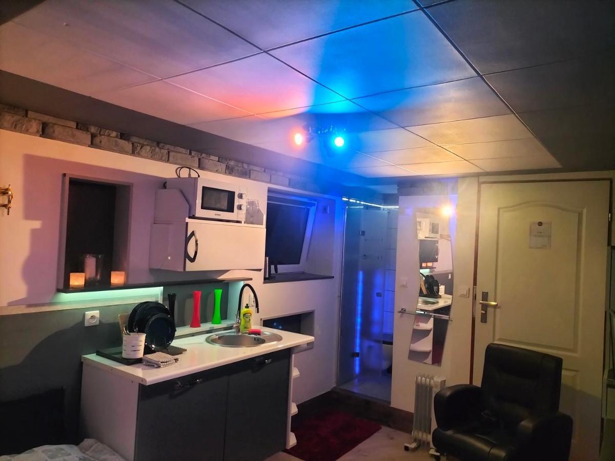 24H Gdynia Mini Apartamenty Na Kod Dostepu & Free Parking & No Keys Exterior foto